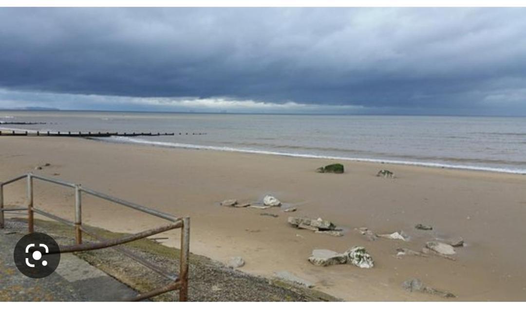 The Gardens Hotel Rhyl Bagian luar foto